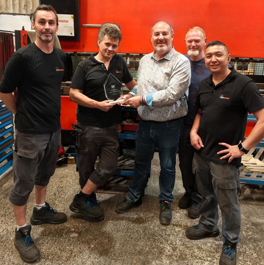Remise du Doosan Bobcat Supplier Excellence Award aux opérateurs Oxymetal Nantes